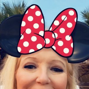 Meet your Posher, Cynthia